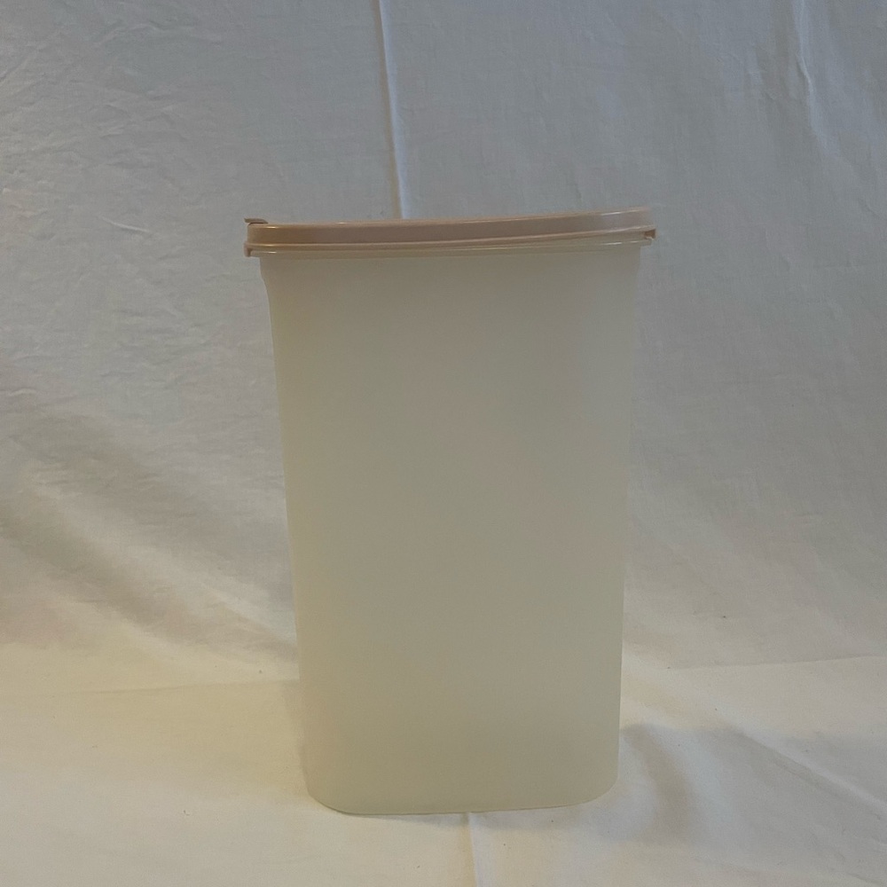 EUC Tupperware Modular Mates